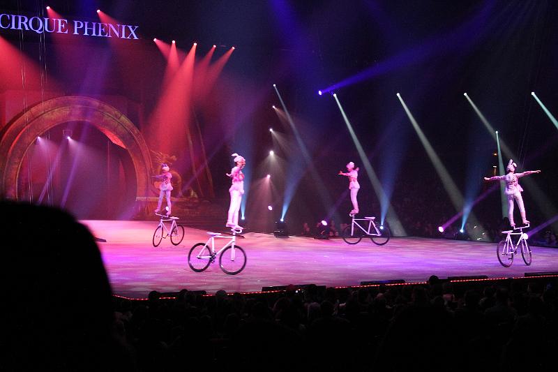 2013-12-15 Cirque Phenix 056.JPG